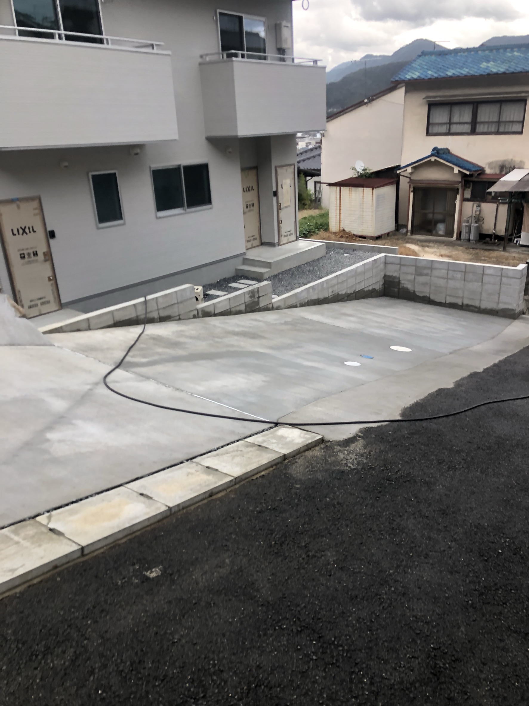 外構工事（造成・土間コンクリート・ブロック積み）